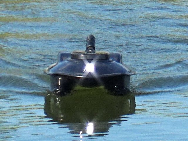 Короповий кораблик Boatman Actor 10A для риболовлі, підгодовувальний, 2 бункера, 2 швидкості Actor 10A фото