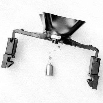 Boatman Spreader BS-P08-Т-BK розкидач прикорму механічний із кріпленням на коропові кораблики Boatman BS-P08-Т-BK фото